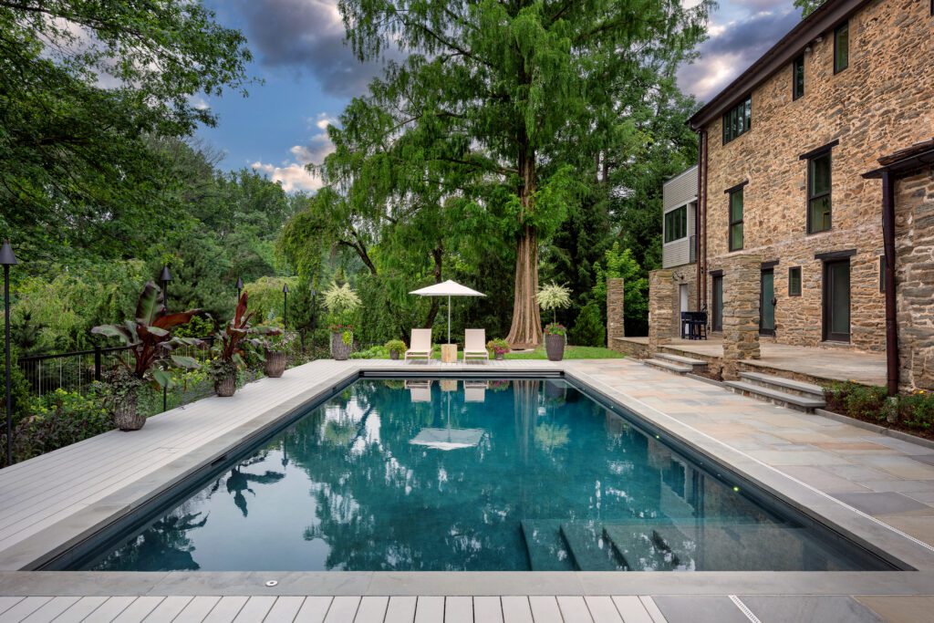 Framed Pool Axis Offering Depth, Symmetry, and Garden Calm